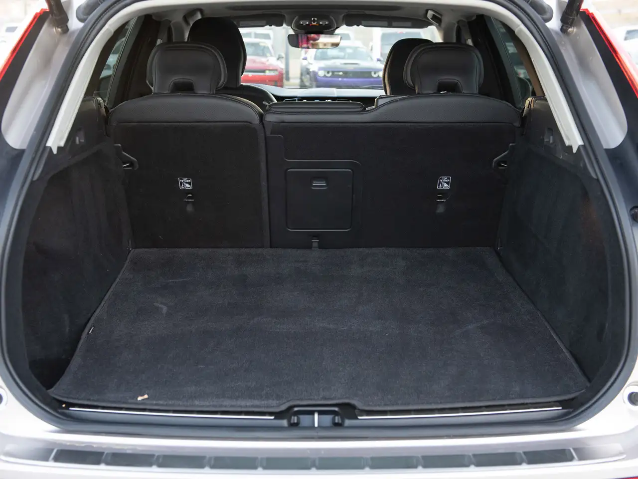 Volvo XC60 снимка Volvo XC60