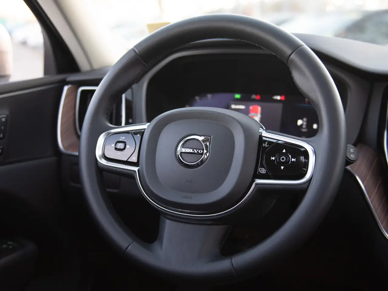 Volvo XC60 снимка Volvo XC60