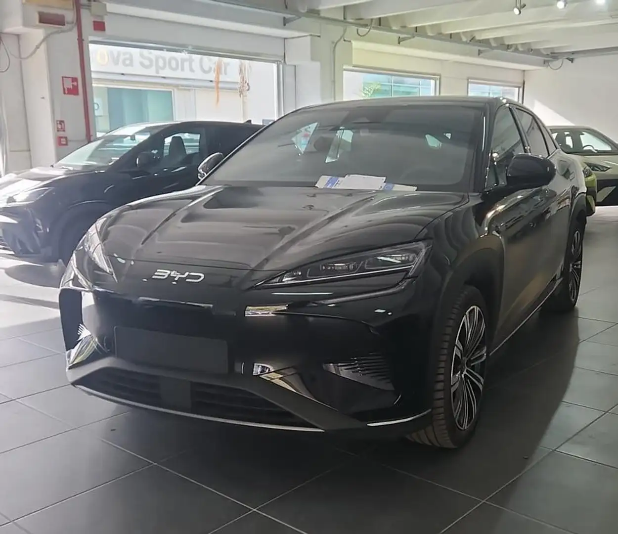 BYD Sealion 7 91,3 kWh Excellence awd Noir - 1