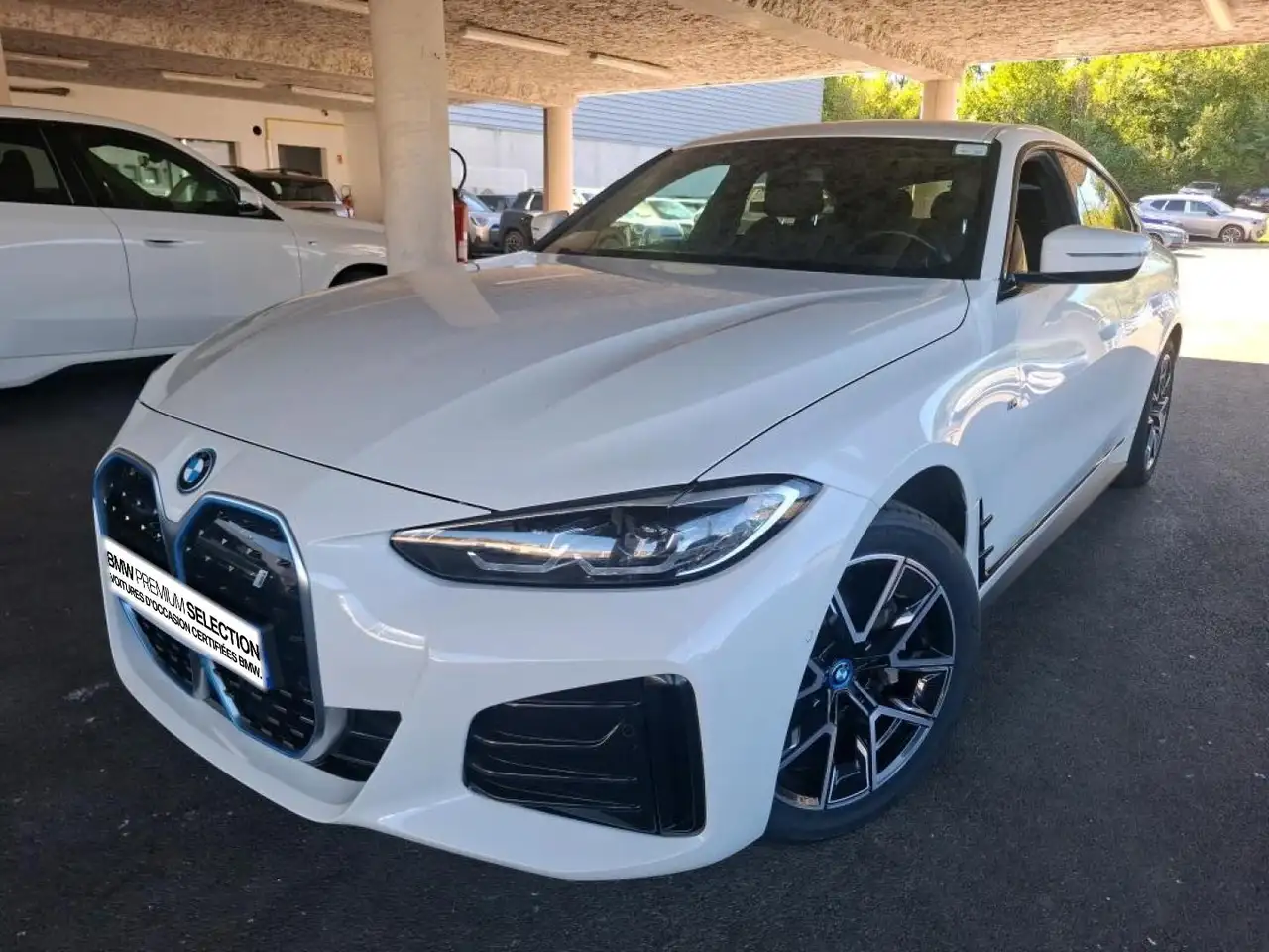BMW i4