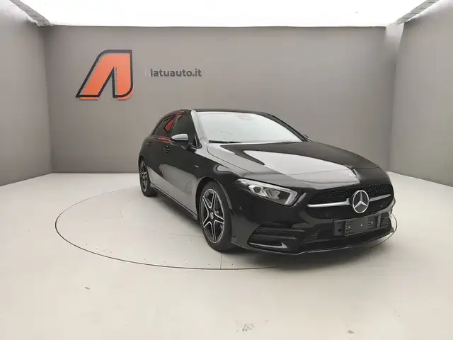 Mercedes-Benz A-Class view 3