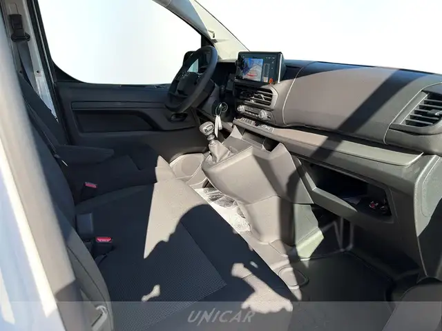 Opel Vivaro view 15