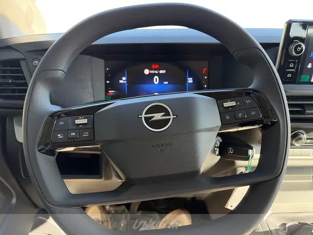 Opel Vivaro view 19