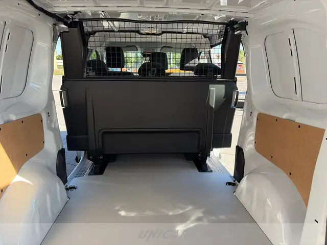Opel Vivaro view 13
