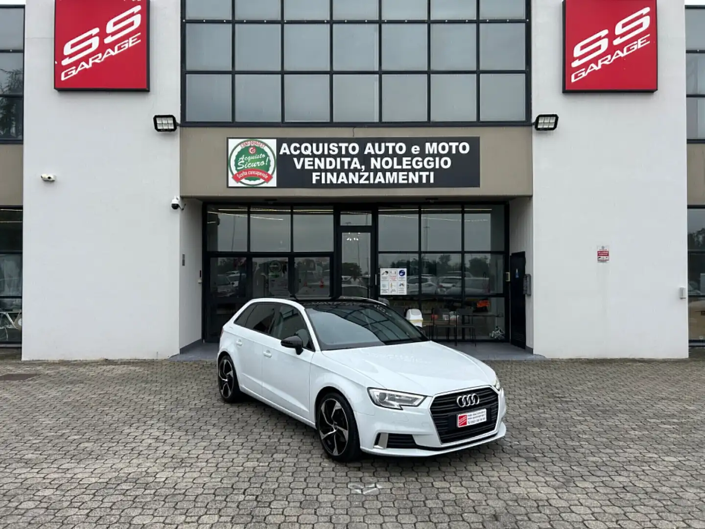 Audi A3 SPB 2.0 TDI S tronic Sport Bianco - 1