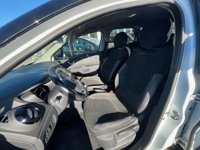 Renault Captur view 5