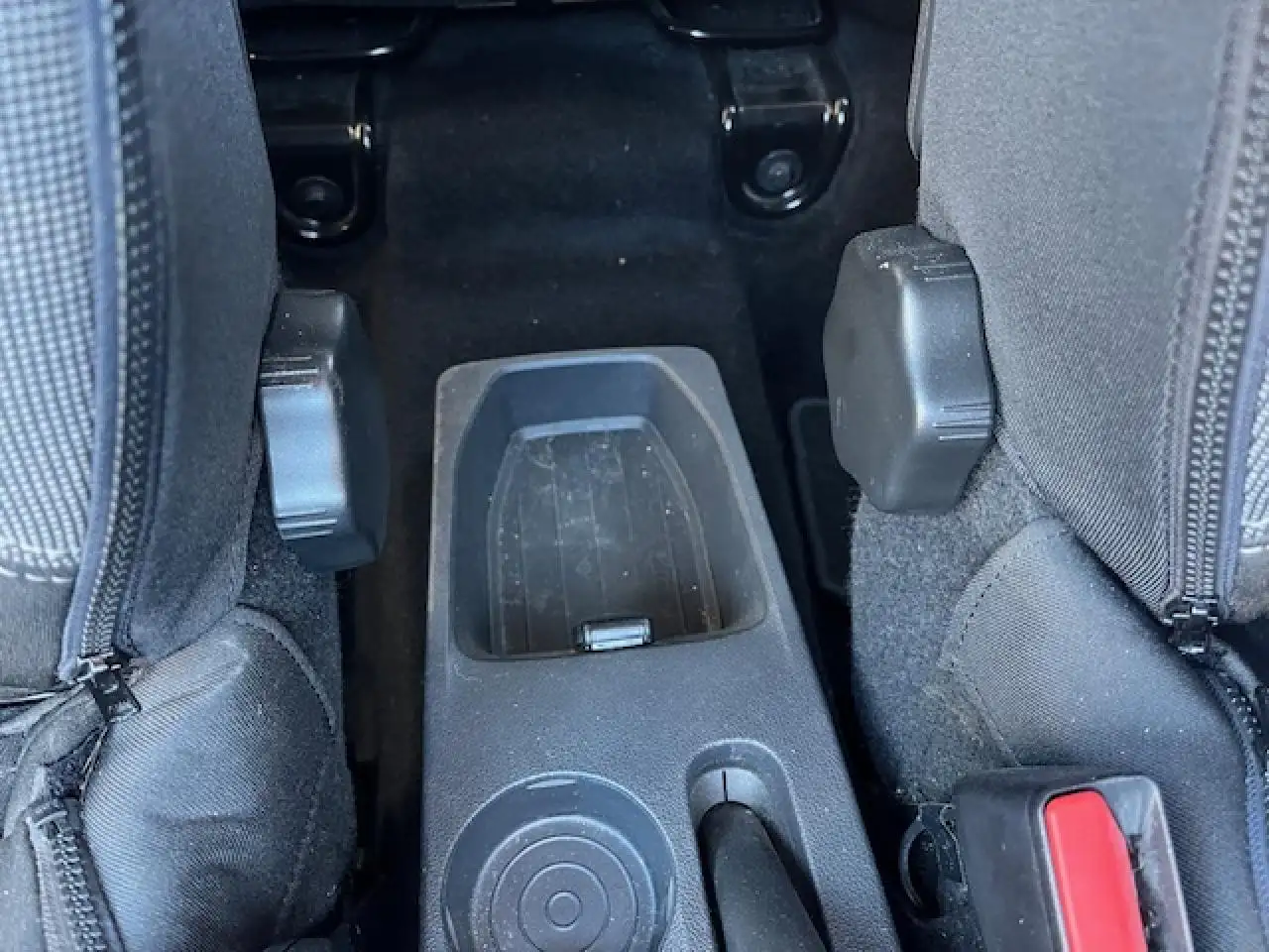 Renault Captur — photo 16