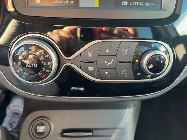 Renault Captur view 13