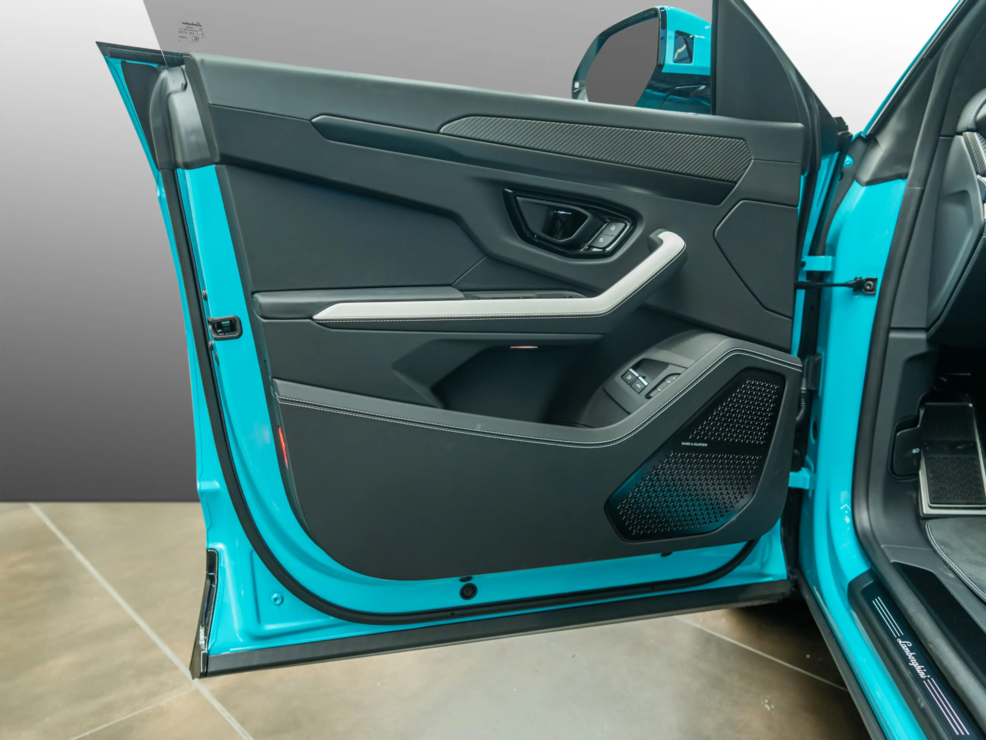Lamborghini Urus SE MY26 | Blu Glauco | B&O | PPF | Akra — photo 14