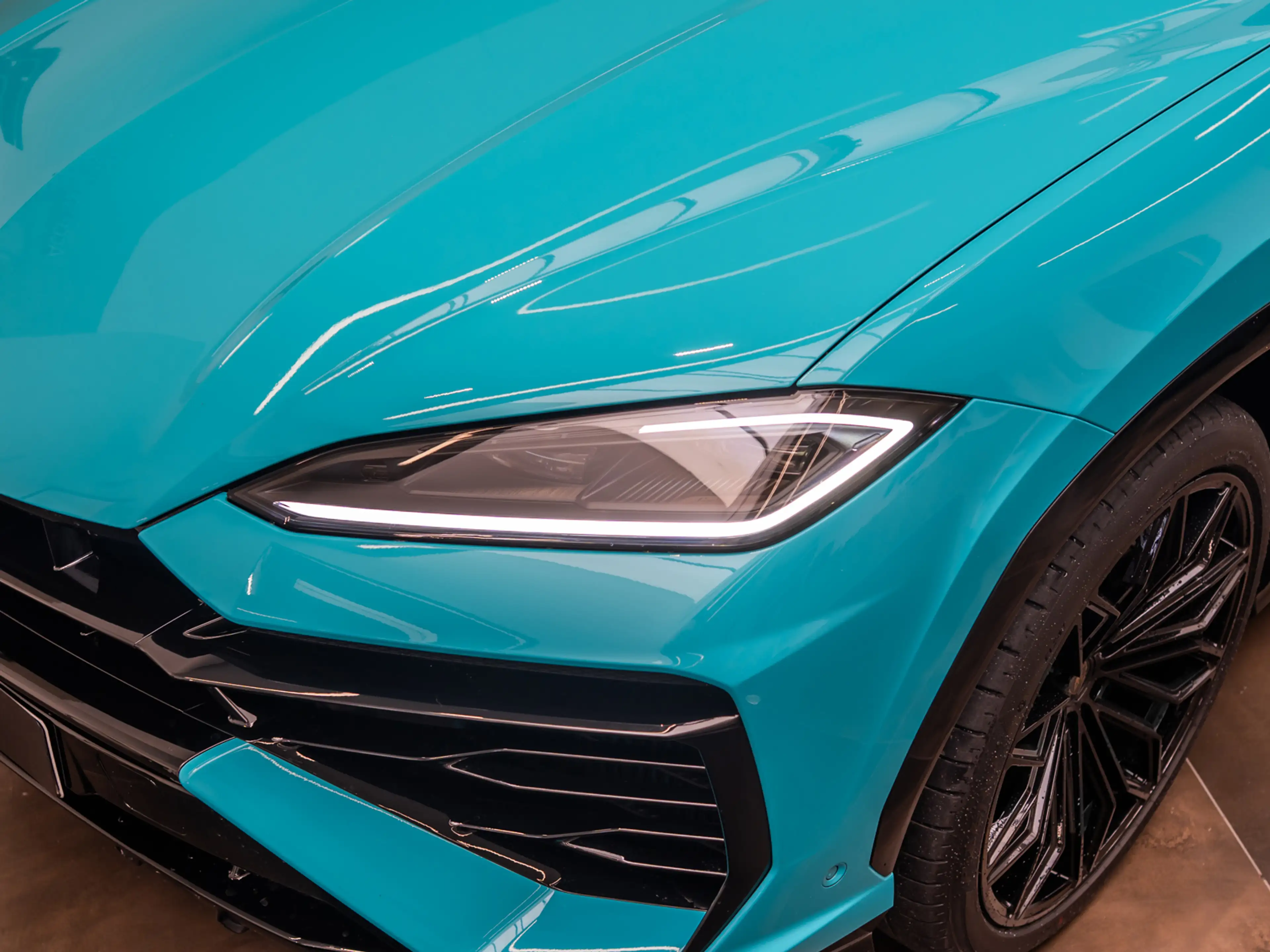 Lamborghini Urus SE MY26 | Blu Glauco | B&O | PPF | Akra — photo 6