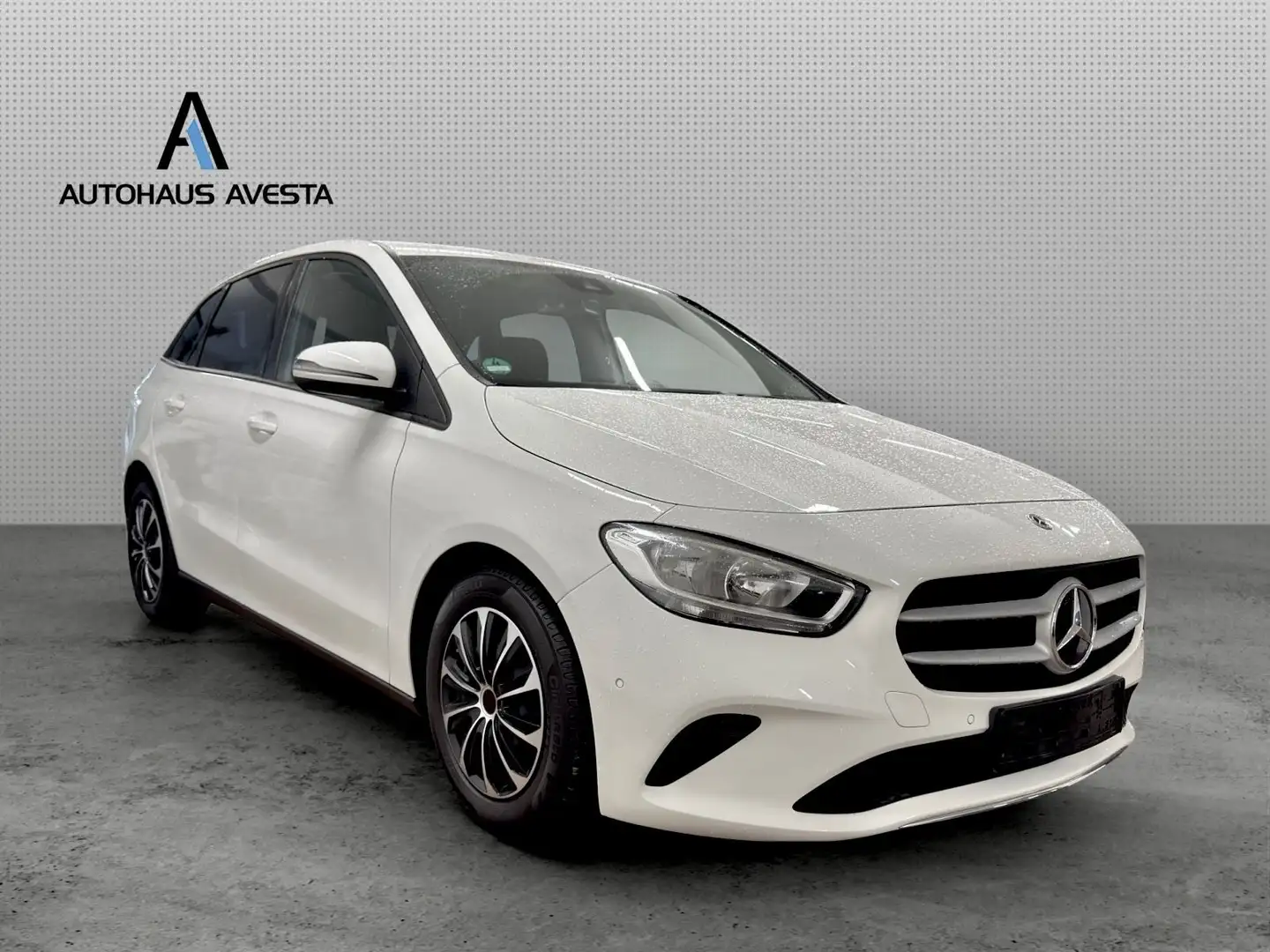 Mercedes-Benz B 180 d/1.HAND/NUR 51t.KM/KAM/LEDER/NAVI Bianco - 1