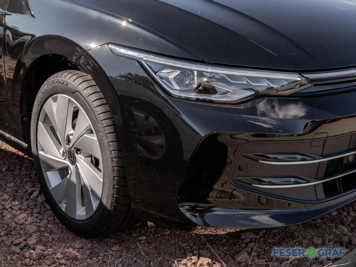 Volkswagen Golf VIII 1.5 eTSI Style DSG Matrix/AHK/HUD/Navi Schwarz - 2