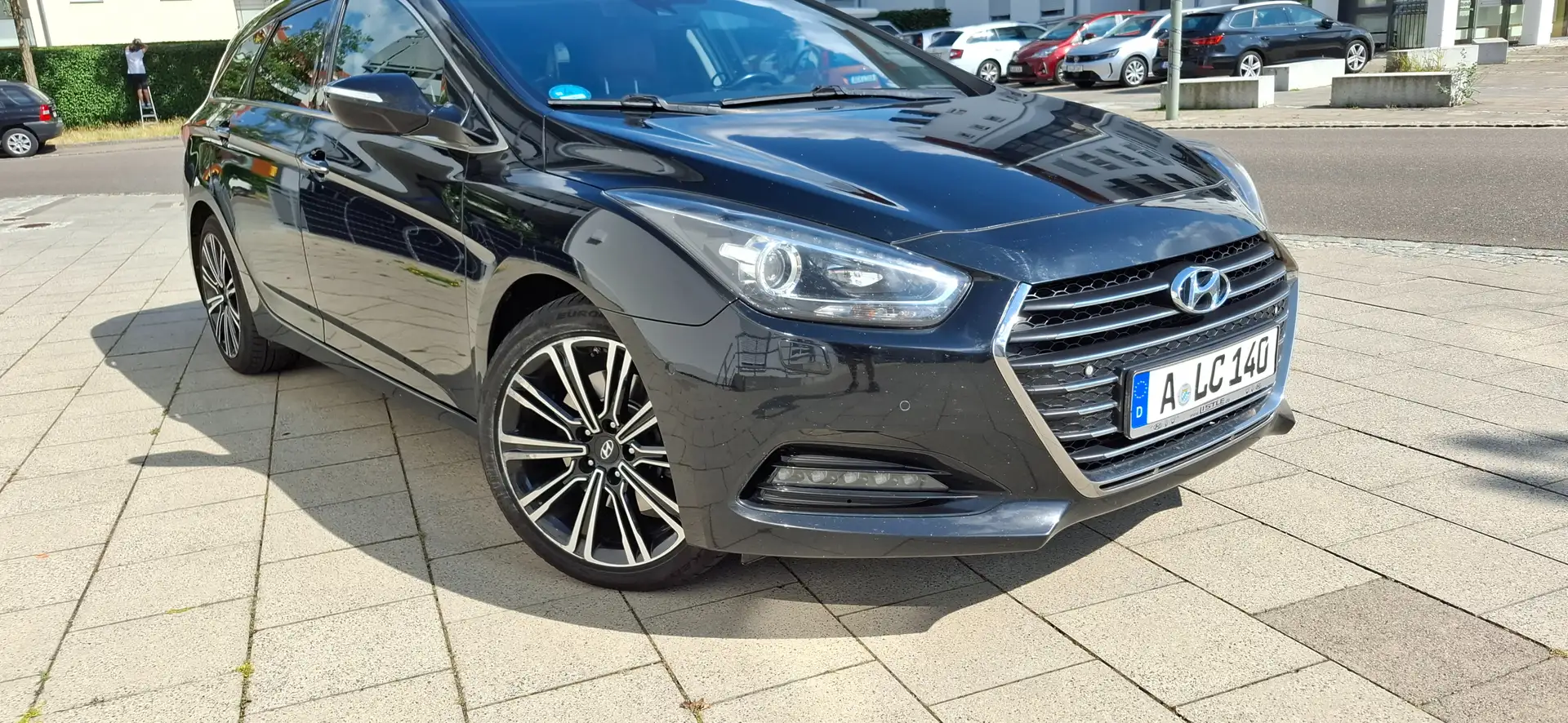 Hyundai i40 i40 Kombi blue 1.7 CRDi DCT Premium Zwart - 1