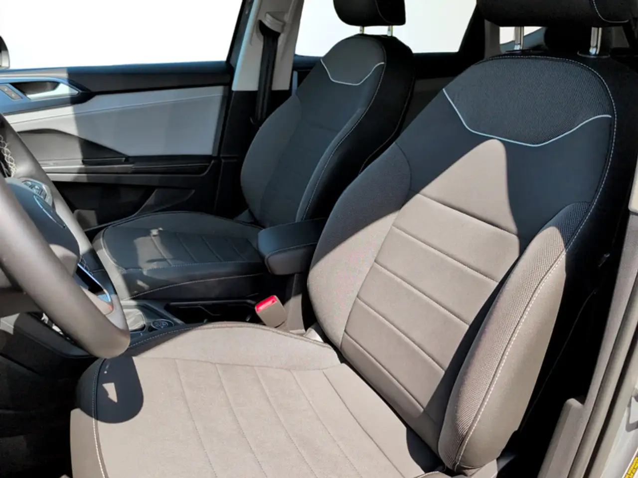 Volkswagen Taos снимка Volkswagen Taos