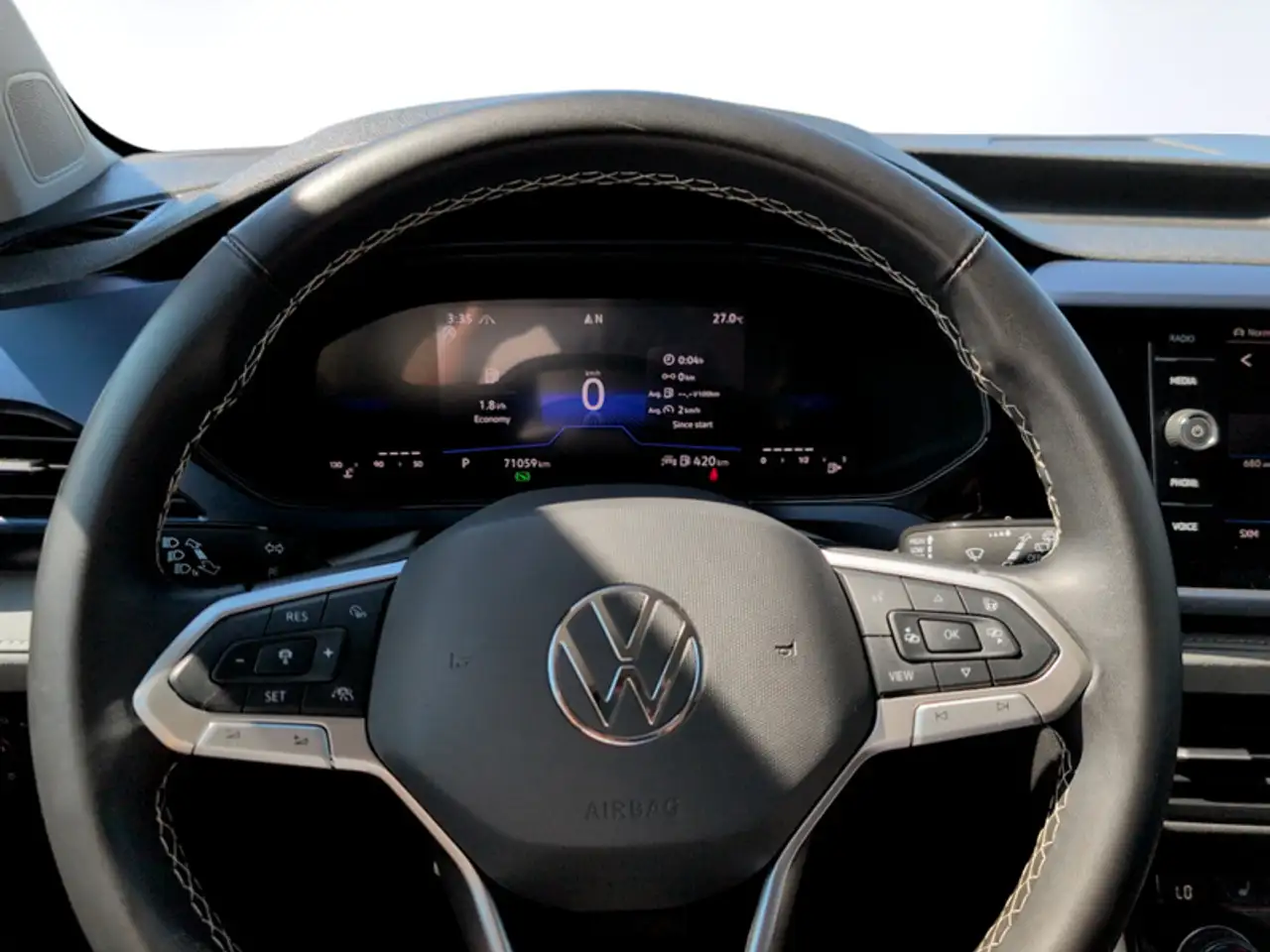 Volkswagen Taos снимка Volkswagen Taos