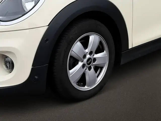 Mini Hatch view 10