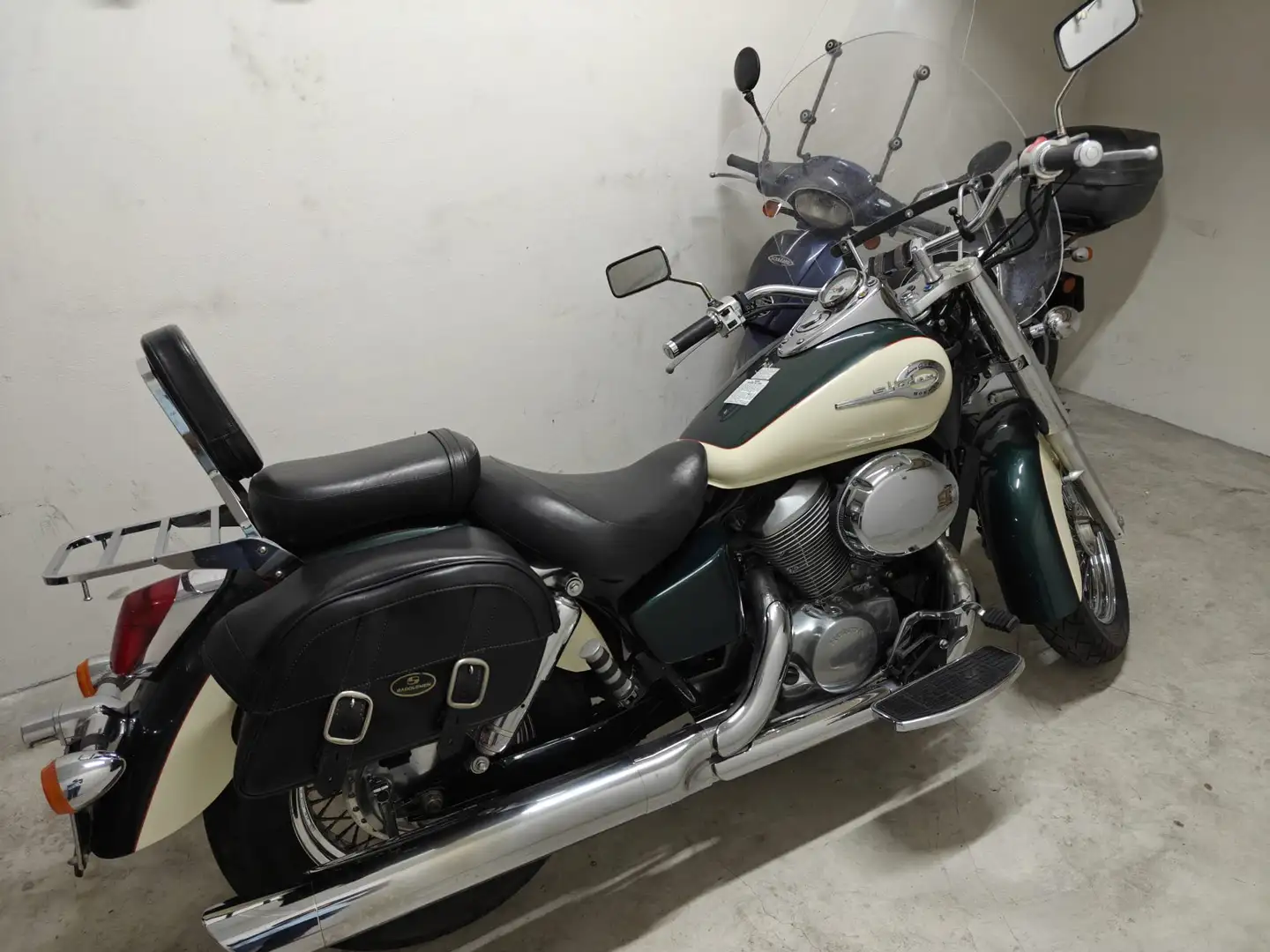 Honda Shadow 750 C Verde - 1