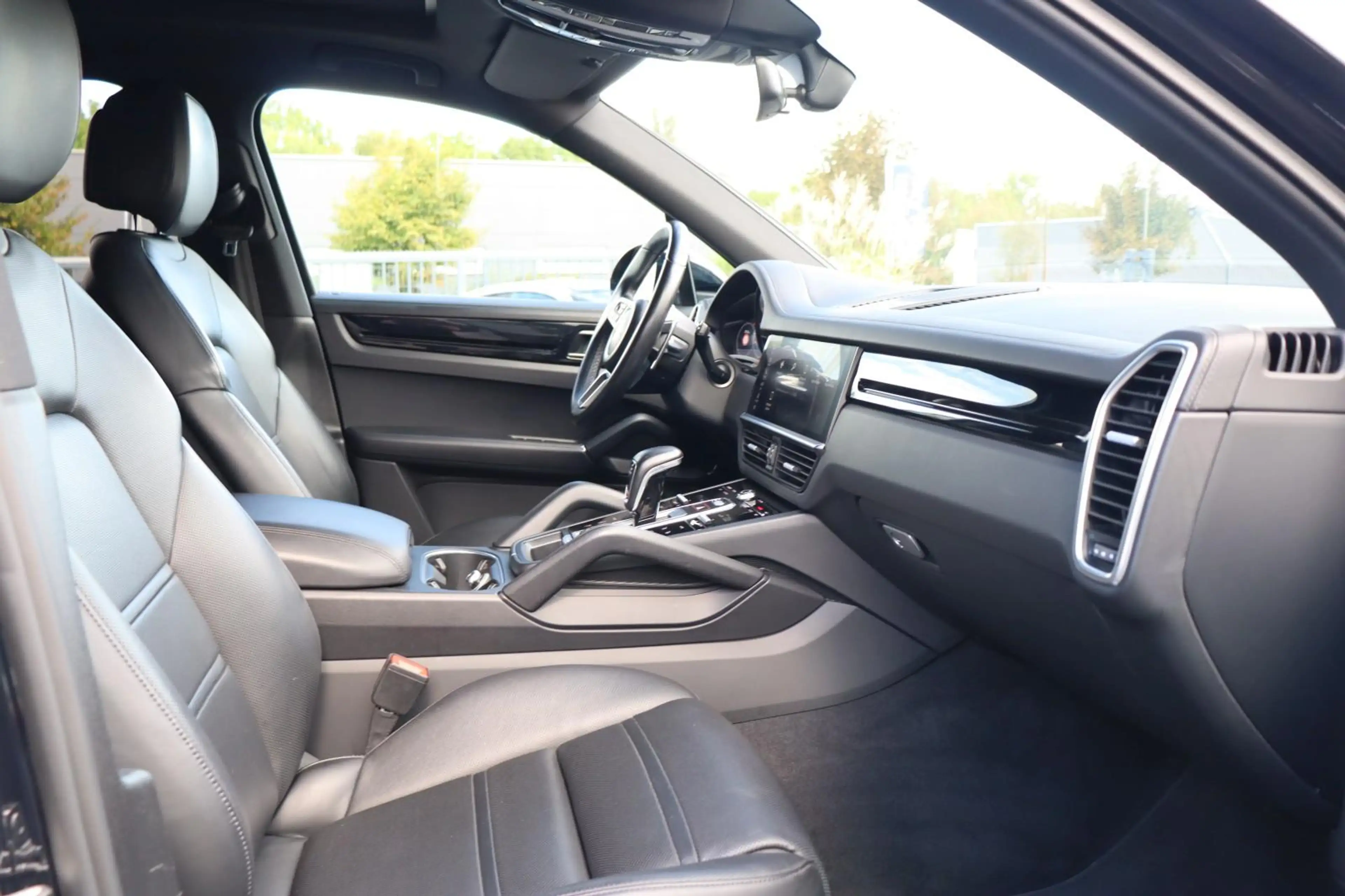 Porsche Cayenne S +LUFT+PANO+LED+ASSISTENZ+LENKUNG-HINTEN+ — photo 9
