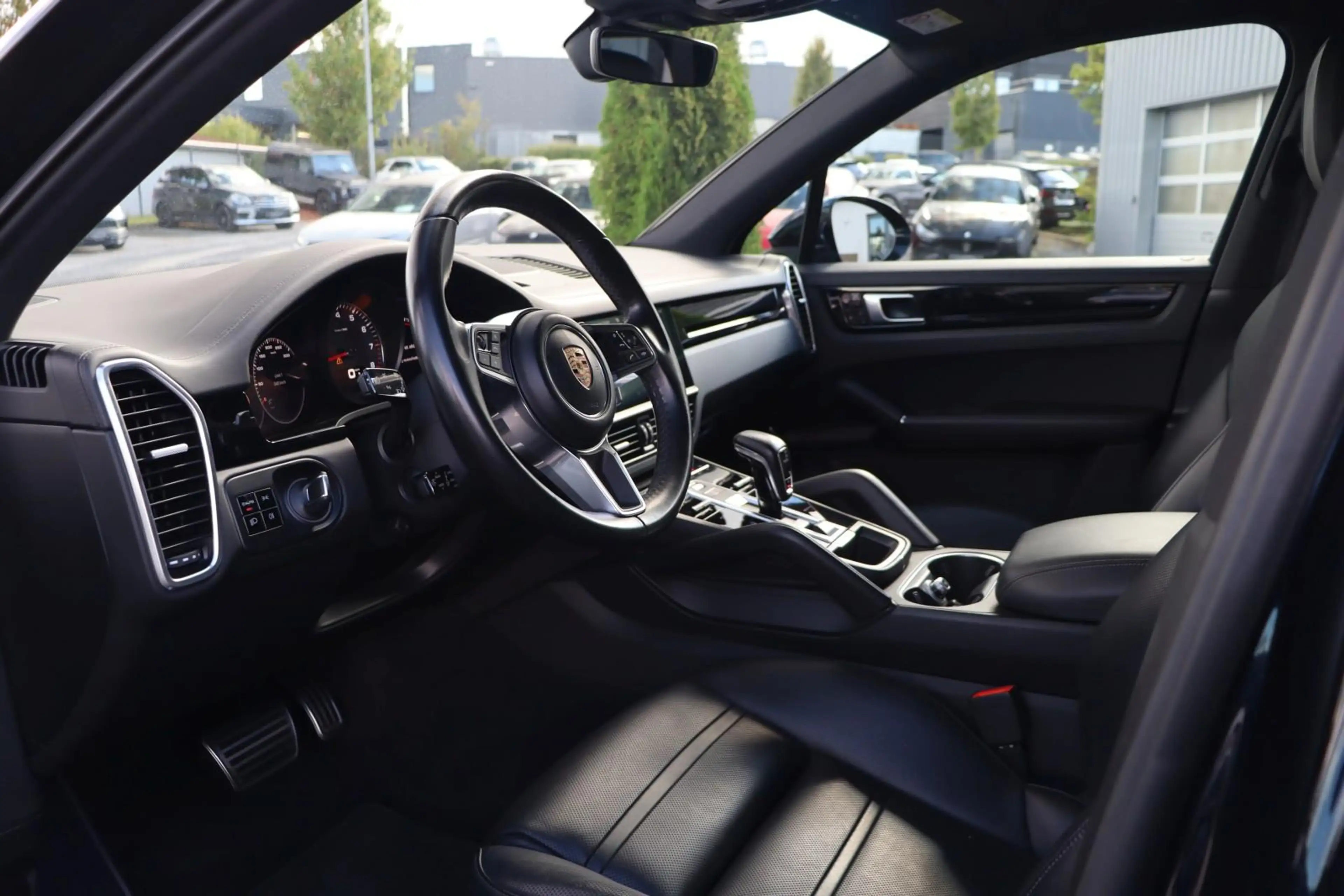 Porsche Cayenne S +LUFT+PANO+LED+ASSISTENZ+LENKUNG-HINTEN+ — photo 14