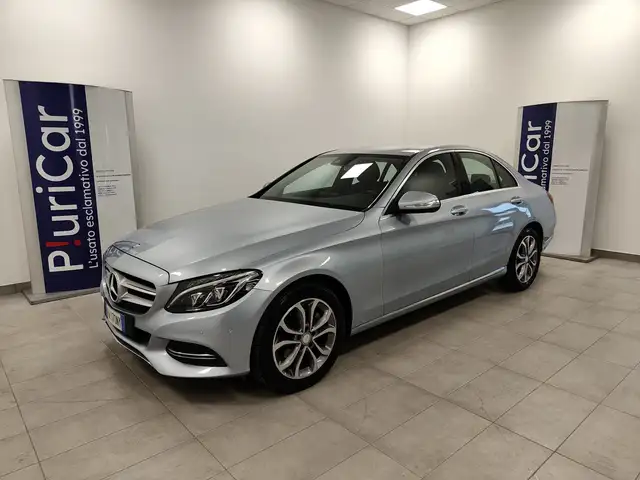Mercedes-Benz C 200 184 CV Sport auto Navi Cruise Fari LED 17”
