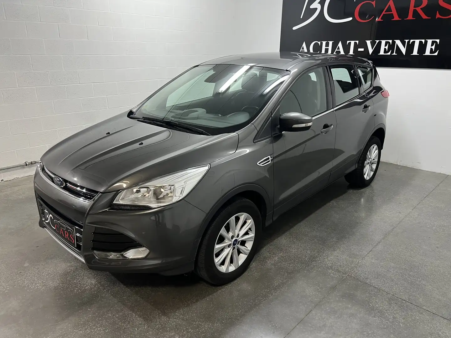 Ford Kuga 2.0 TDCi FWD Titanium*GARANTIE*CUIR*1ER MAIN* - 2