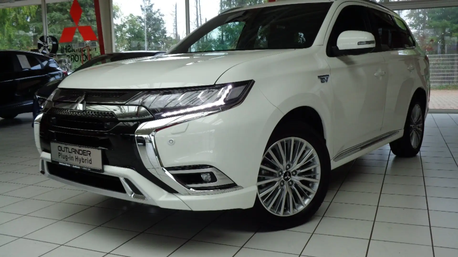 Mitsubishi Outlander Outlander Plug-In Hybrid 2.4 4WD TOP #19tkm! Weiß - 1