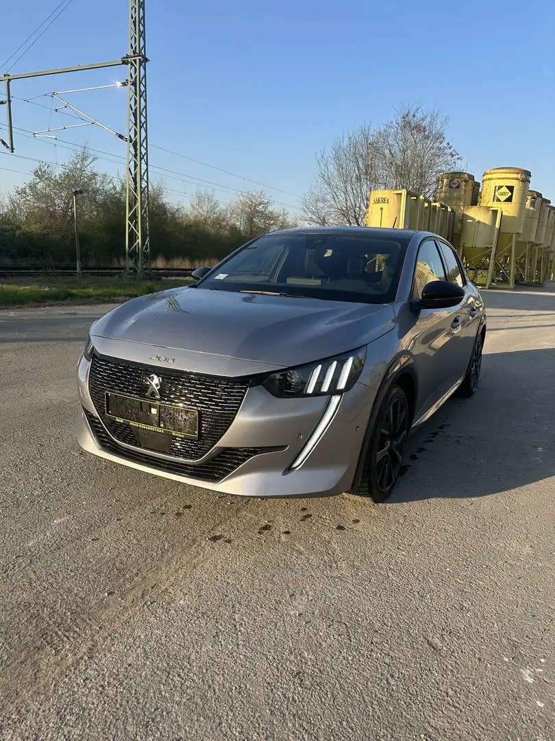 Peugeot 208 BlueHDi 100 GT - 2