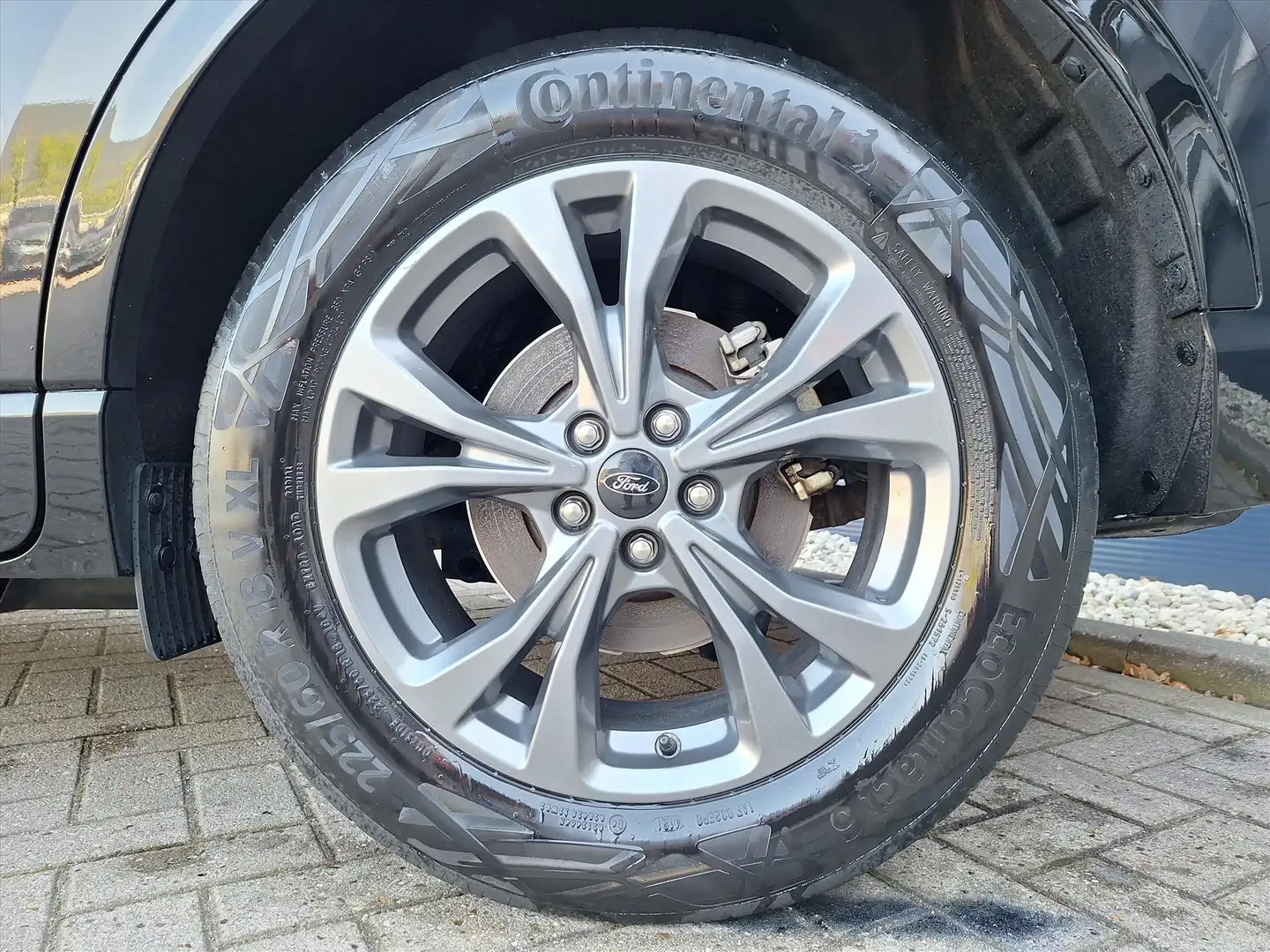 Ford Kuga 2.5 PHEV e-CVT 225pk ST-Line | Adaptive Cruise Con Zwart - 2