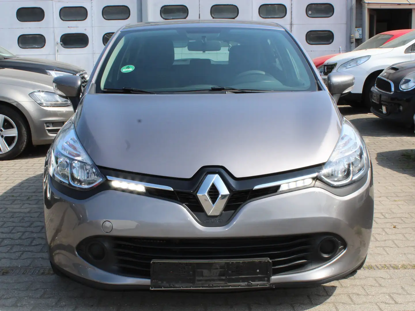 Renault Clio Expression Grau - 2