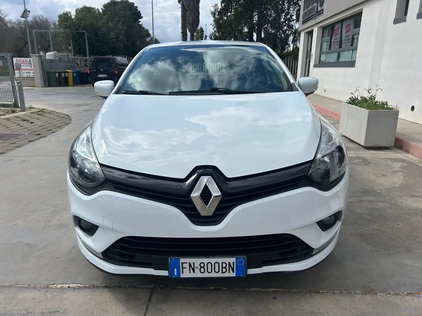Renault Clio dCi 8V 75 CV S&S 5p. Energy Intens Weiß - 2