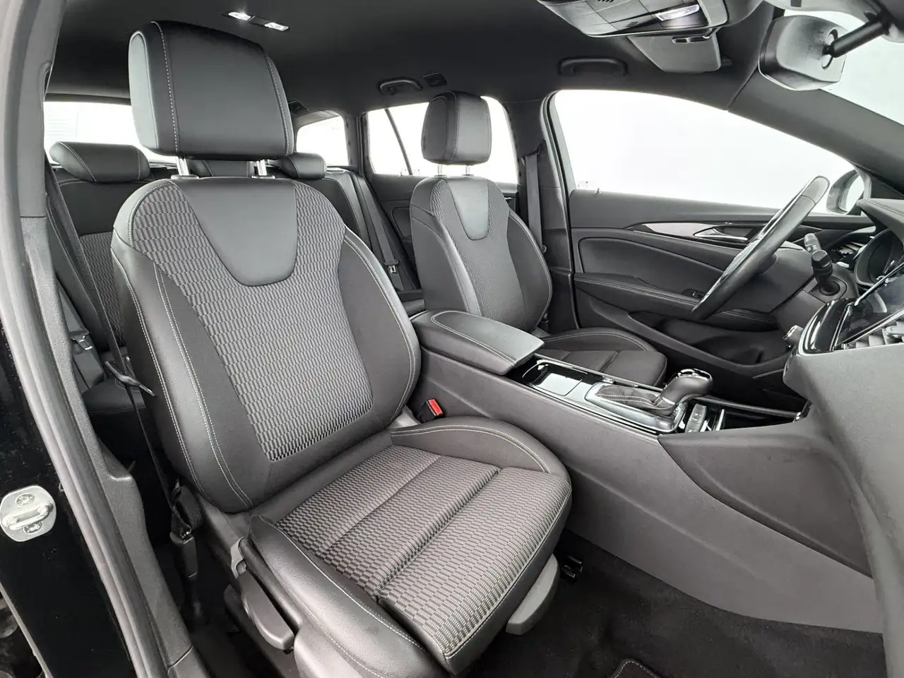 Opel Insignia B ST 2.0 CDTI Elegance Aut LED AHK NAVI, миниатюра 15