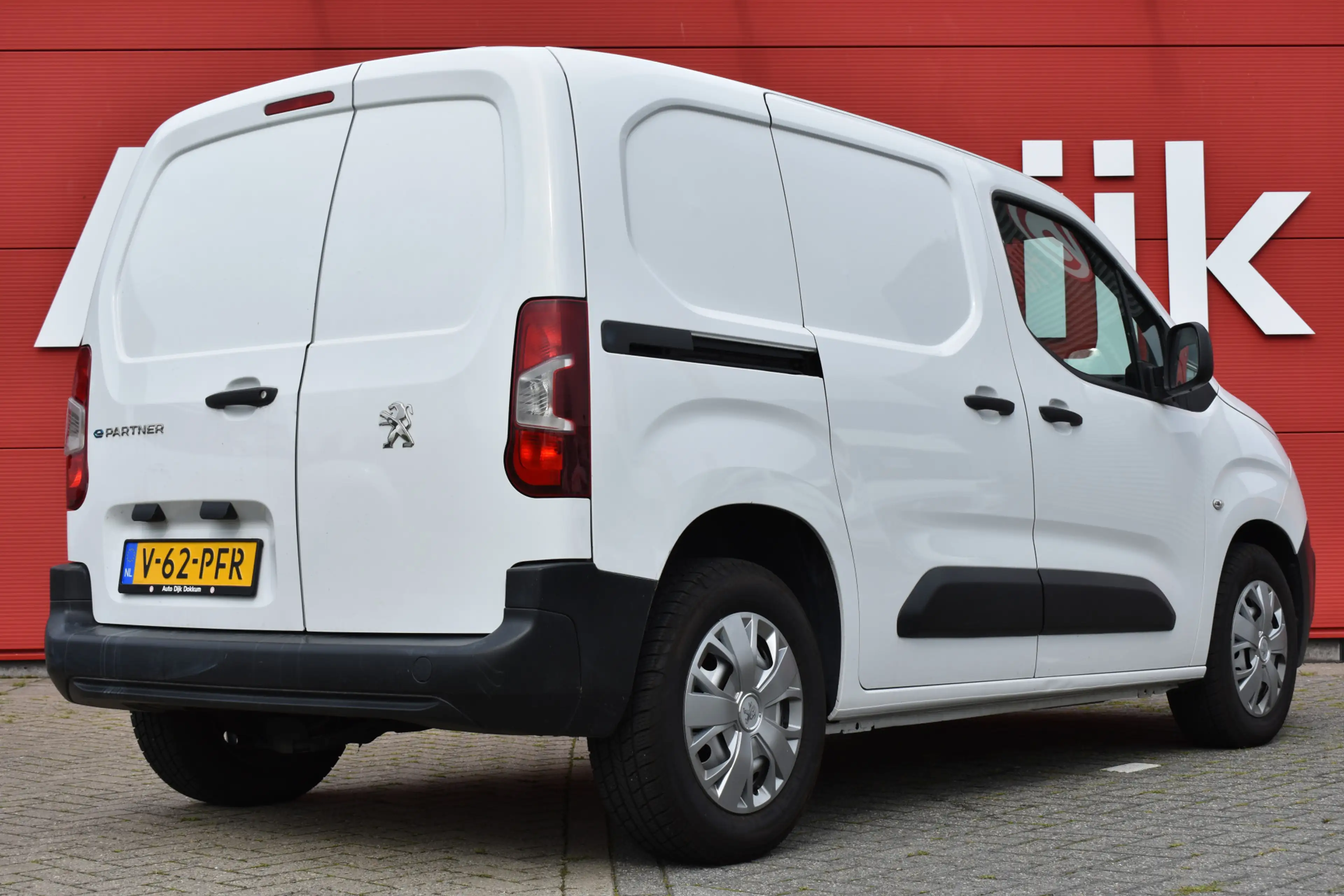 Peugeot Partner e-Partner Pro 50 kWh Airco | Cruise | Bluetooth — photo 2
