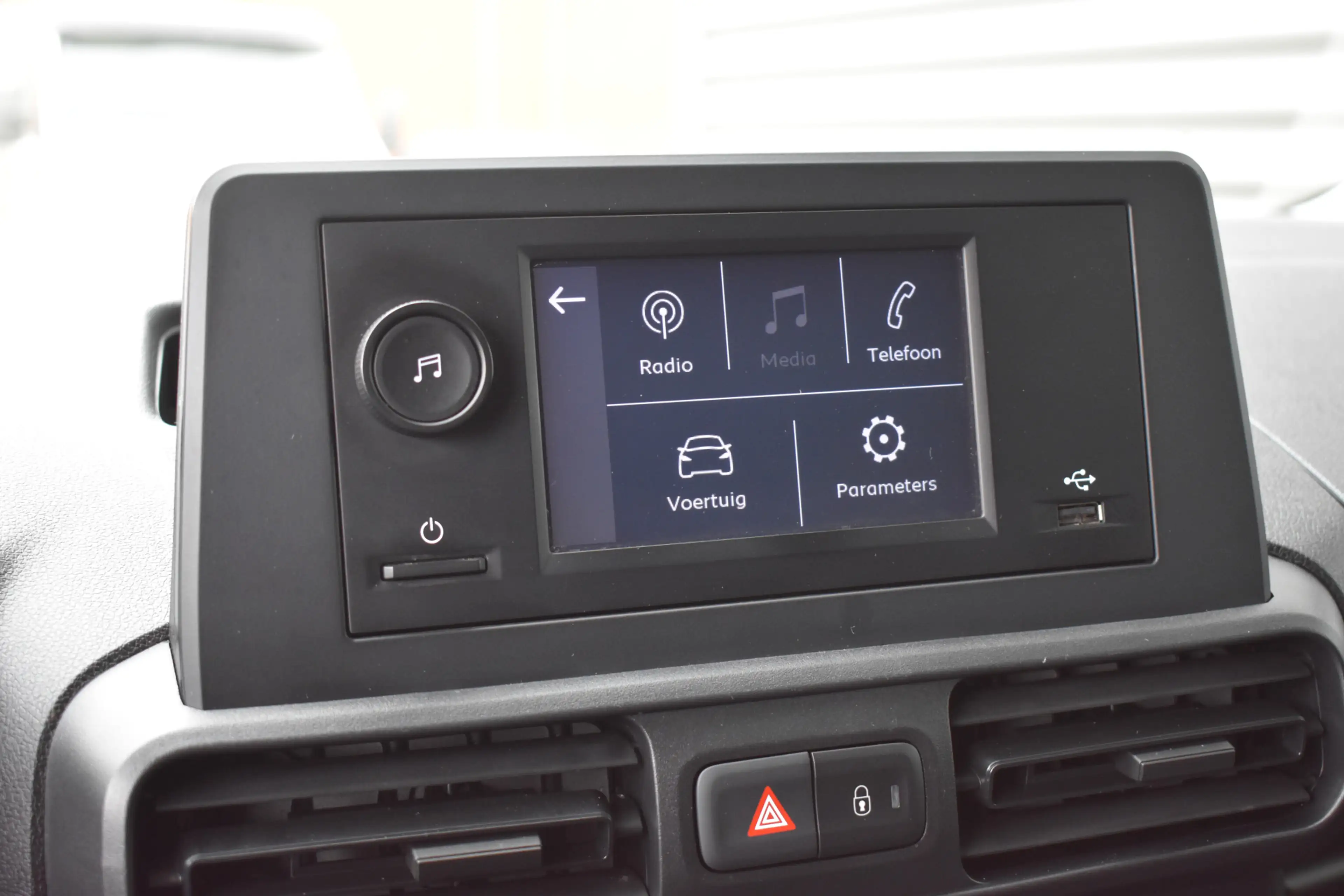 Peugeot Partner e-Partner Pro 50 kWh Airco | Cruise | Bluetooth — photo 15