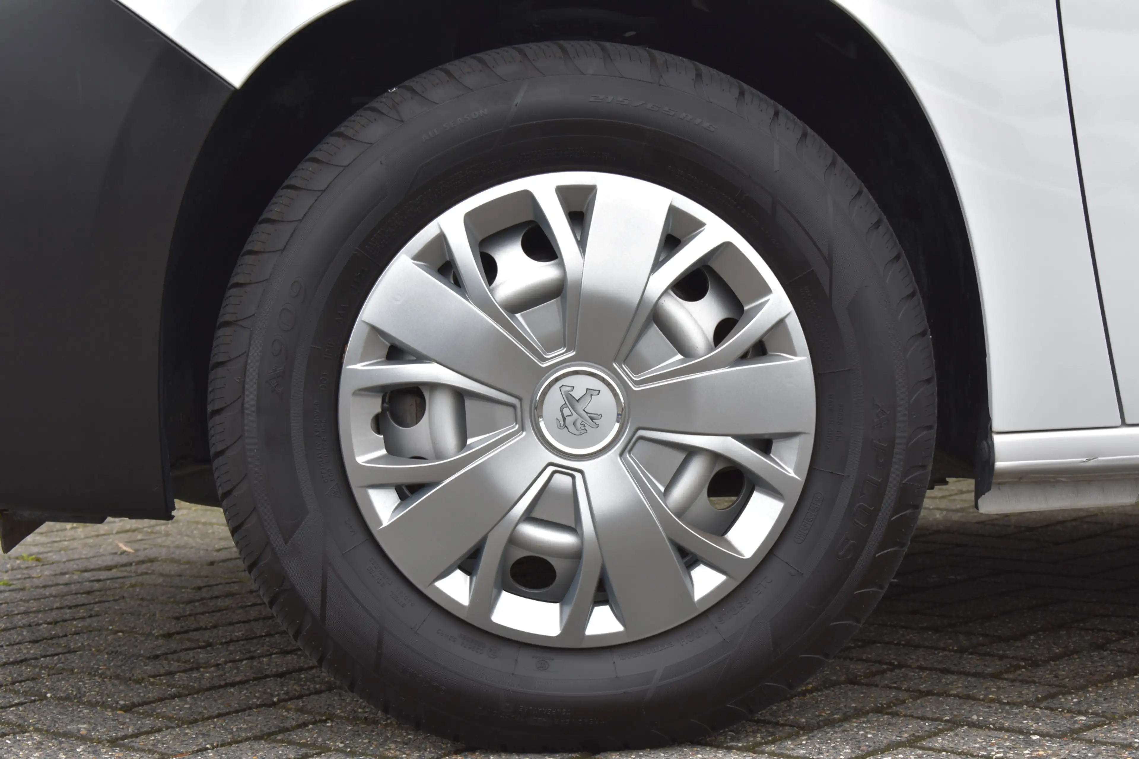 Peugeot Partner e-Partner Pro 50 kWh Airco | Cruise | Bluetooth — photo 25