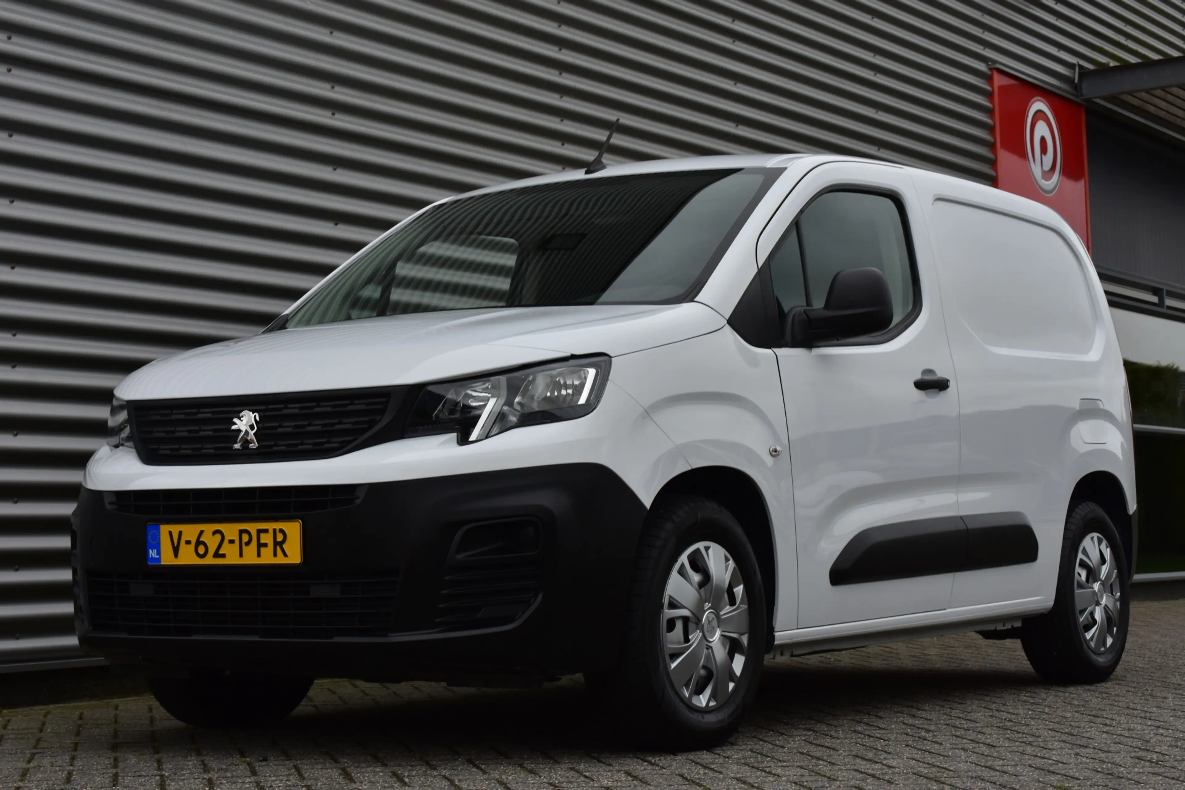 Peugeot Partner e-Partner Pro 50 kWh Airco | Cruise | Bluetooth — photo 30