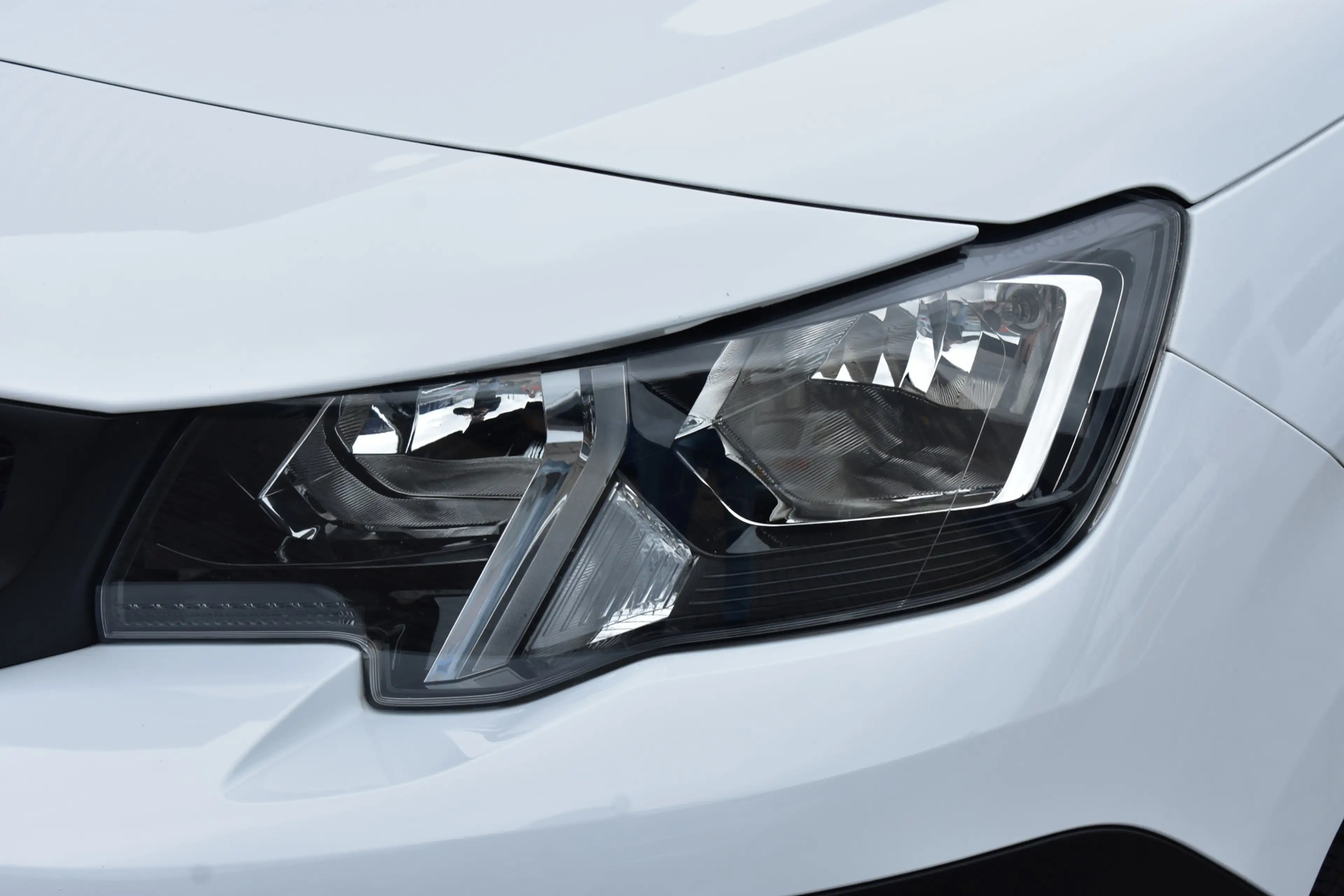 Peugeot Partner e-Partner Pro 50 kWh Airco | Cruise | Bluetooth — photo 22