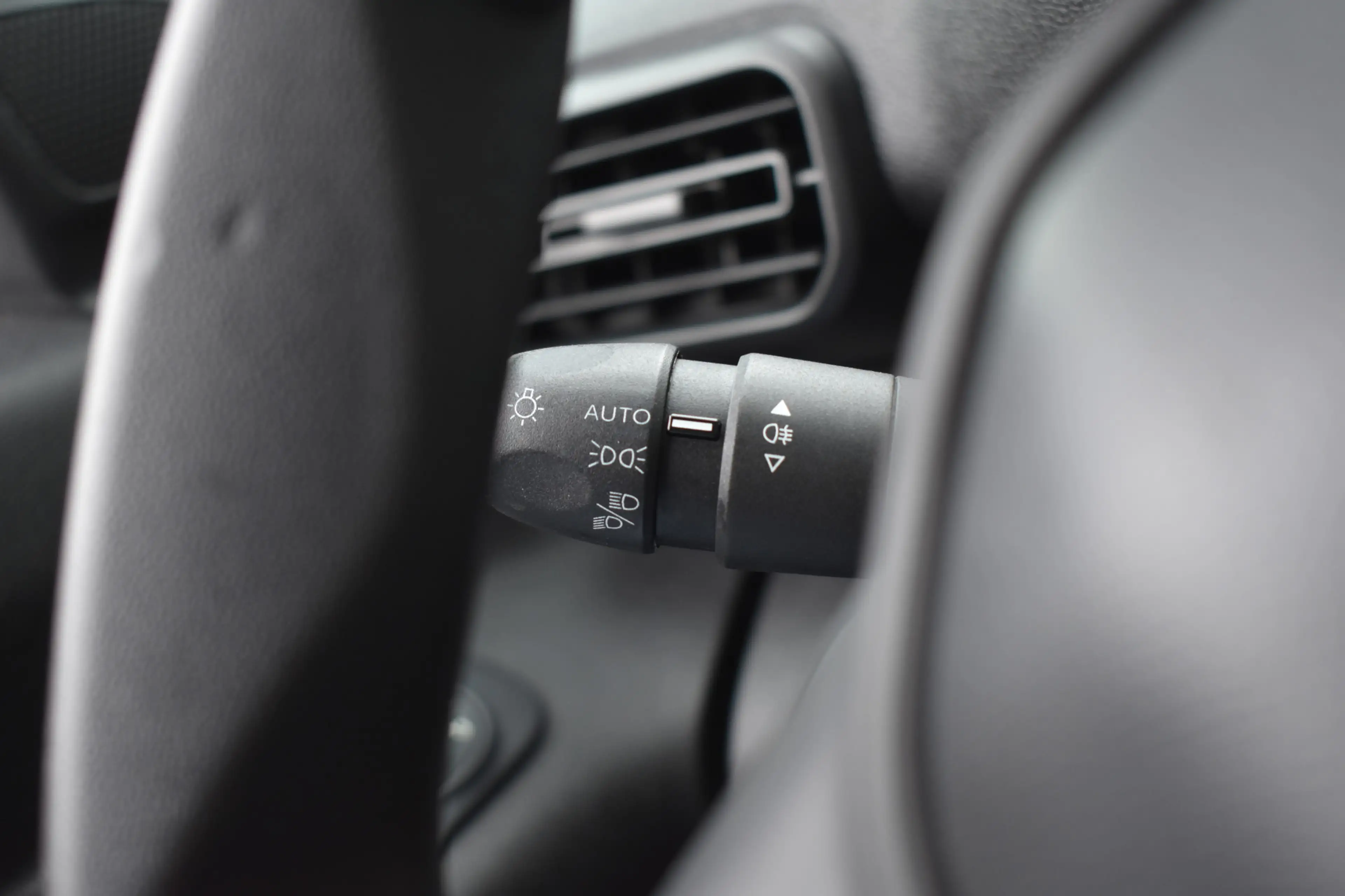 Peugeot Partner e-Partner Pro 50 kWh Airco | Cruise | Bluetooth — photo 8