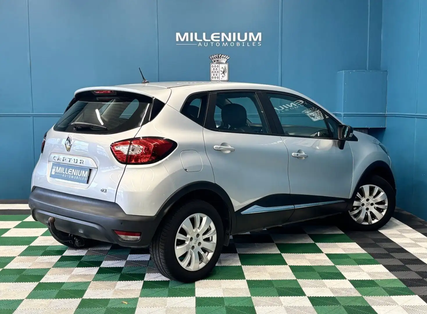 Renault Captur 1.5 DCI 90CH STOP&START ENERGY BUSINESS ECO² Gris - 2