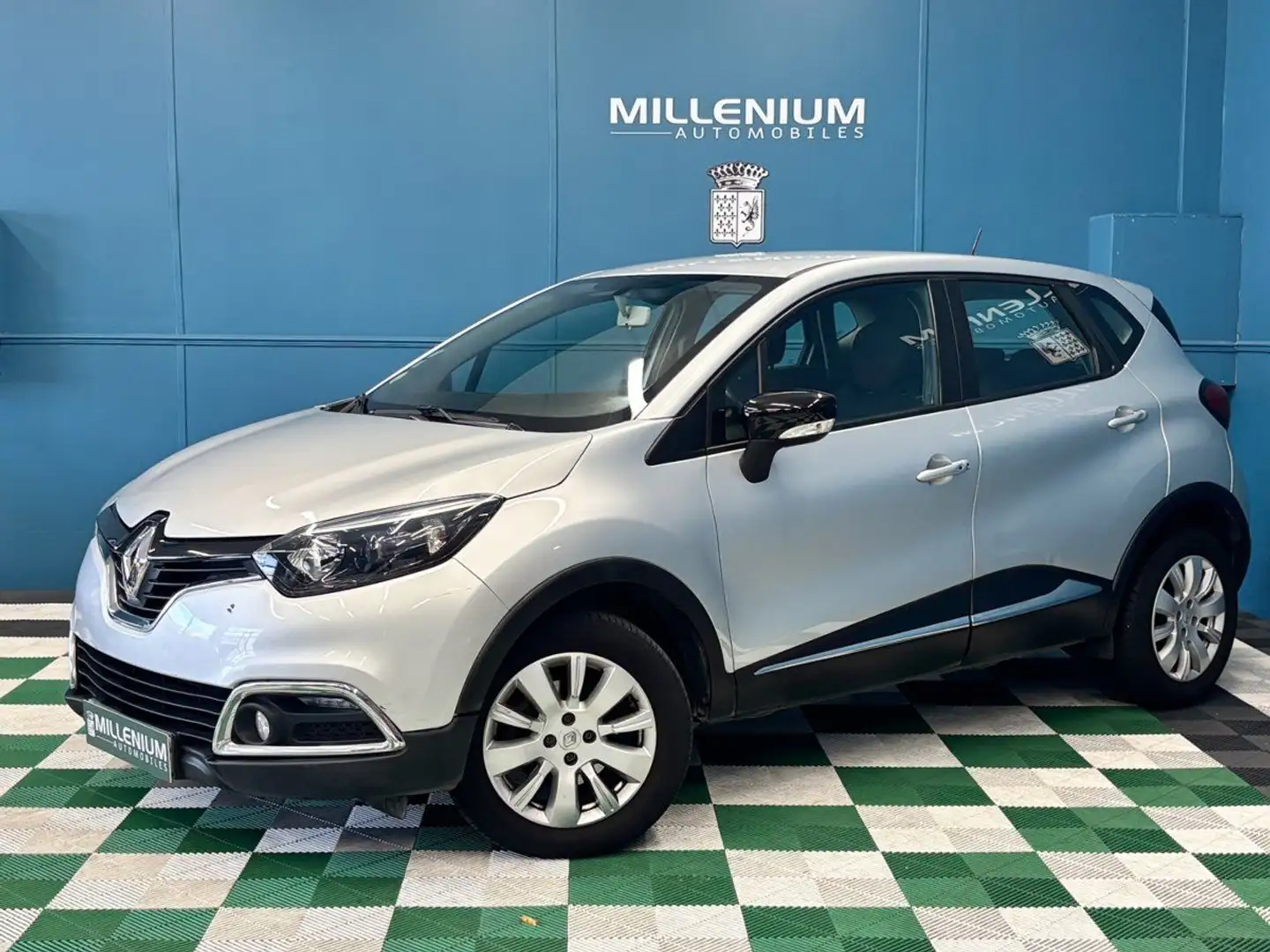 Renault Captur 1.5 DCI 90CH STOP&START ENERGY BUSINESS ECO² Gris - 1