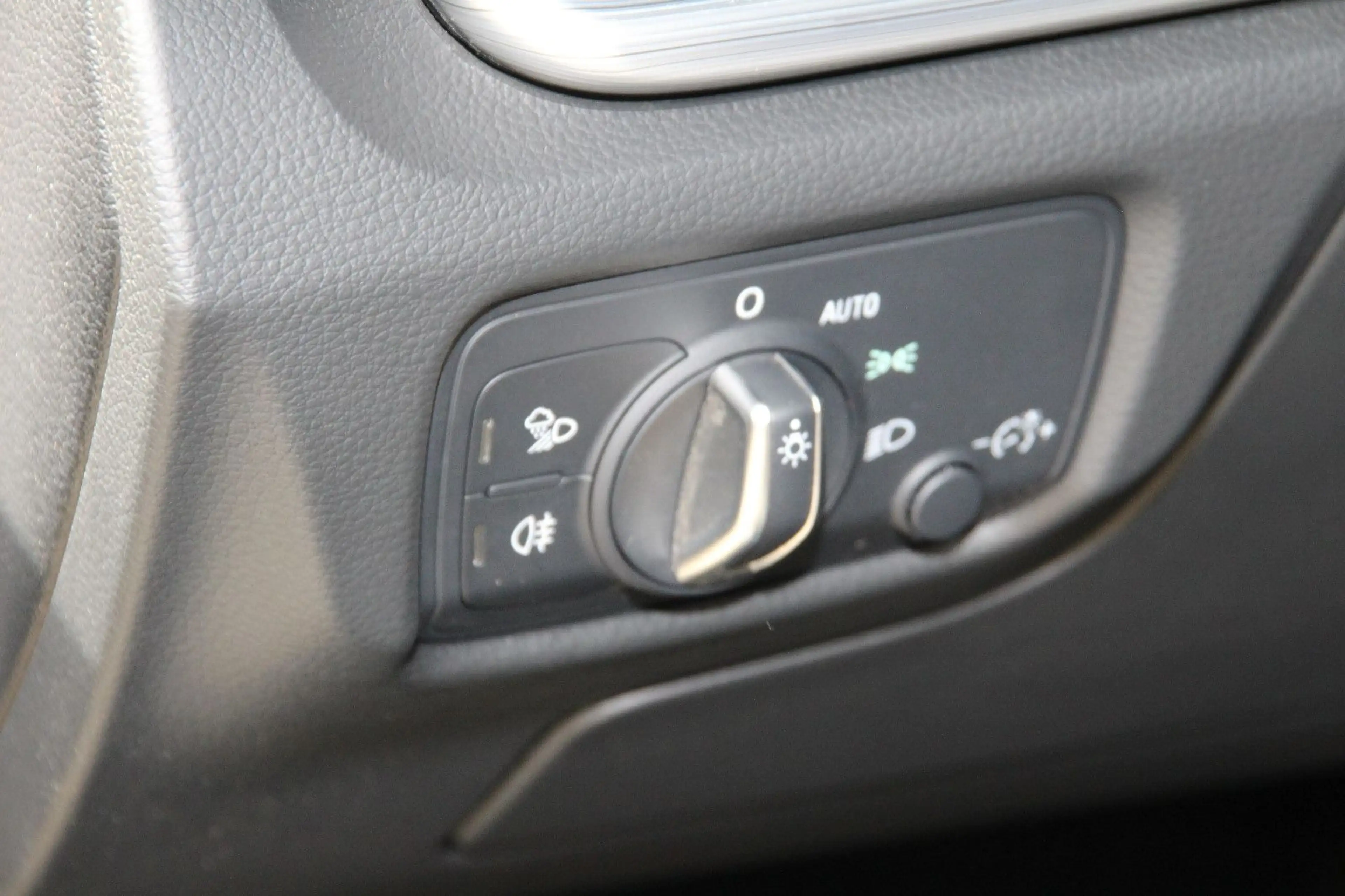 Audi A3 Sportback 40 TDI quattro sport — photo 25