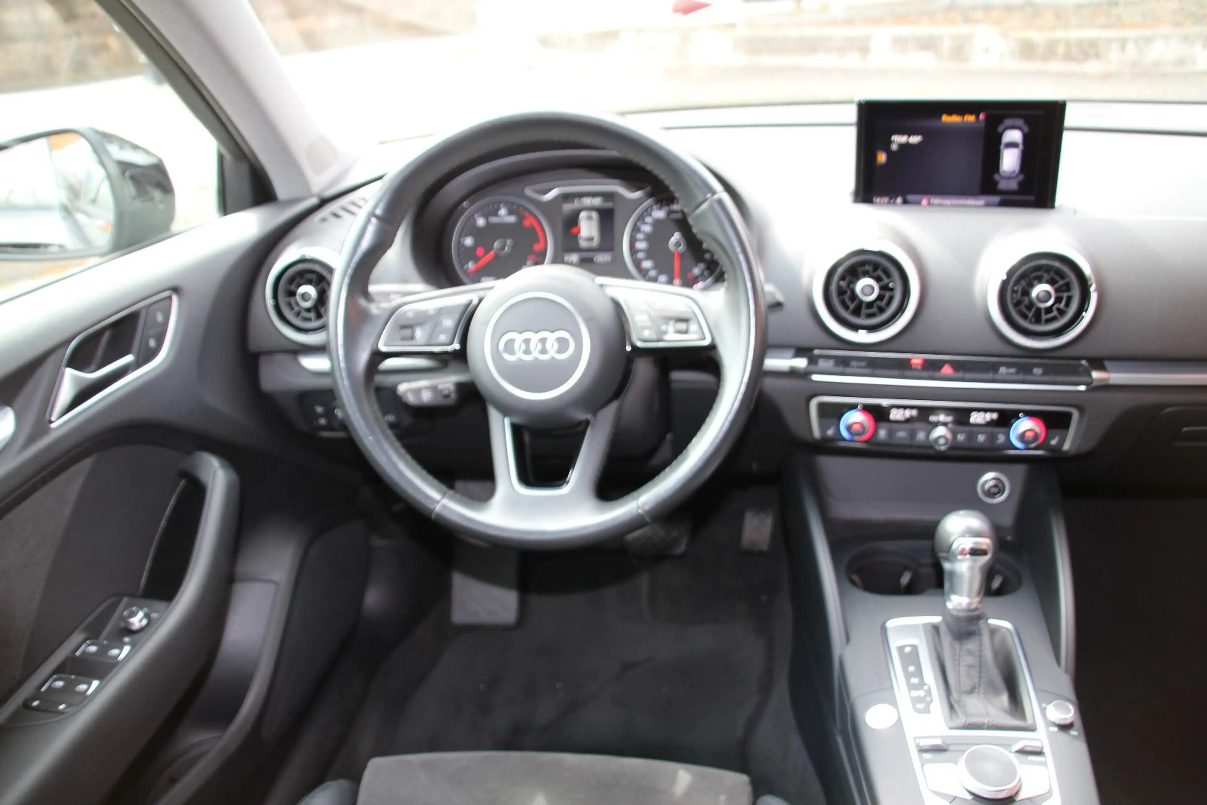 Audi A3 Sportback 40 TDI quattro sport — photo 12