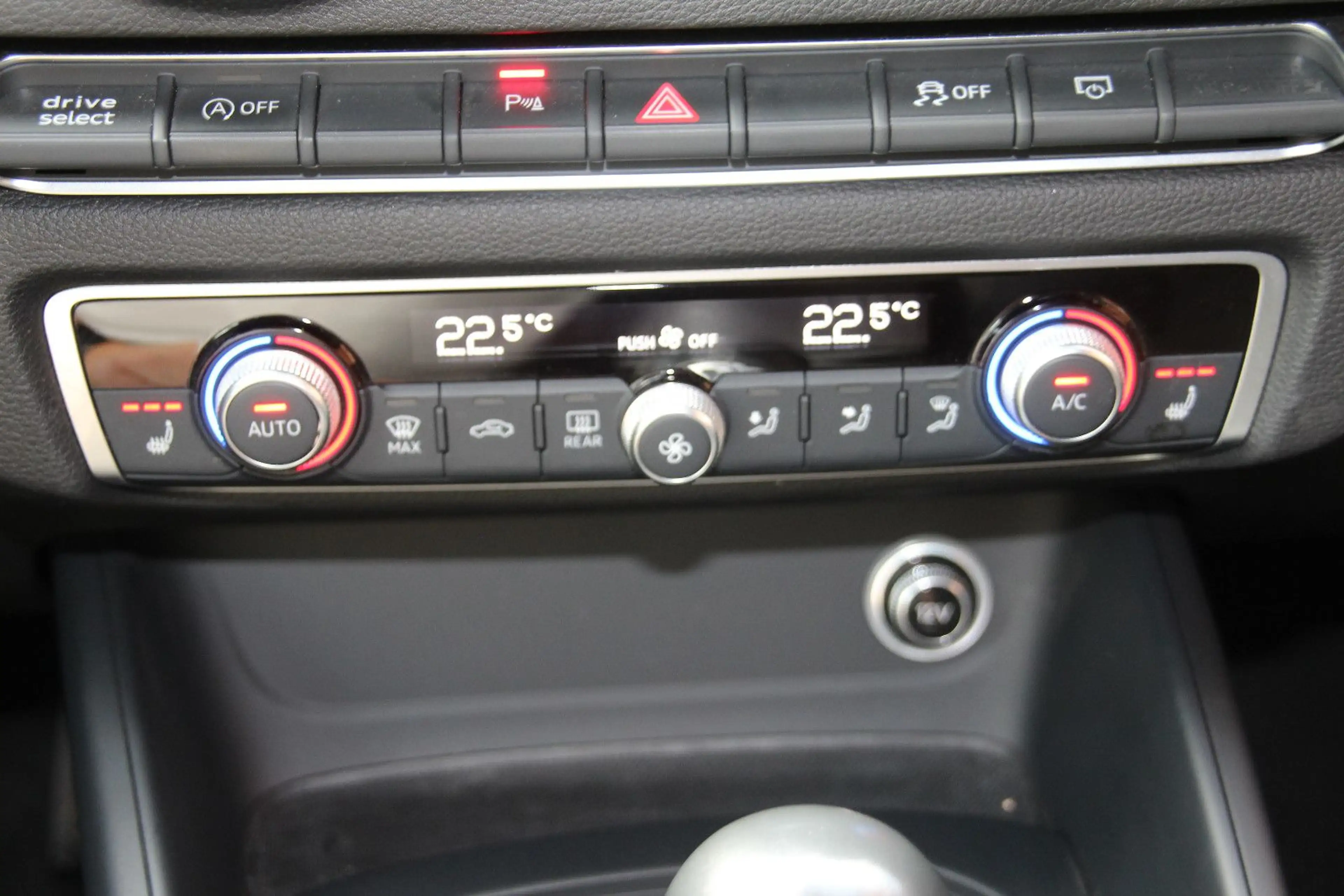 Audi A3 Sportback 40 TDI quattro sport — photo 19