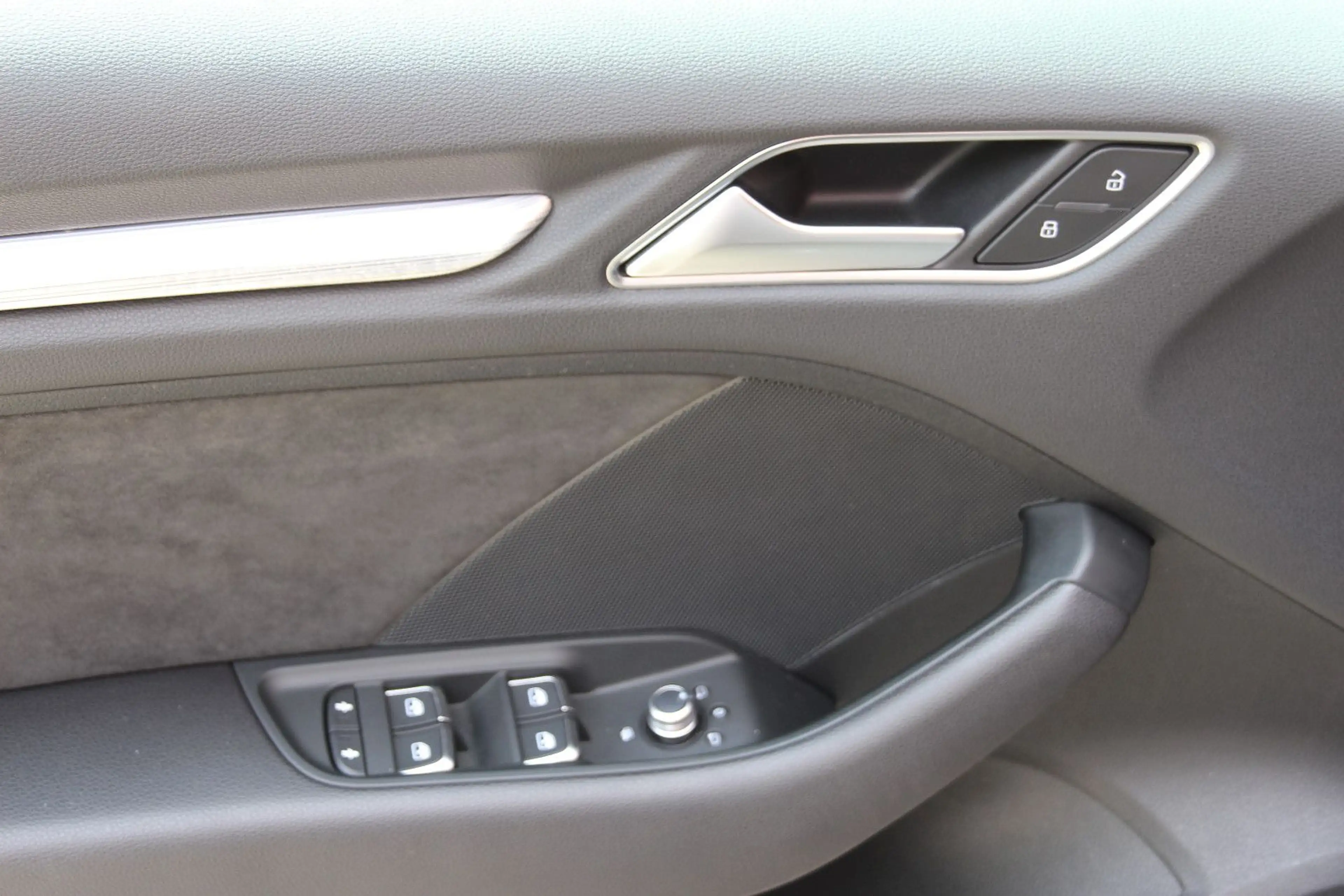 Audi A3 Sportback 40 TDI quattro sport — photo 27