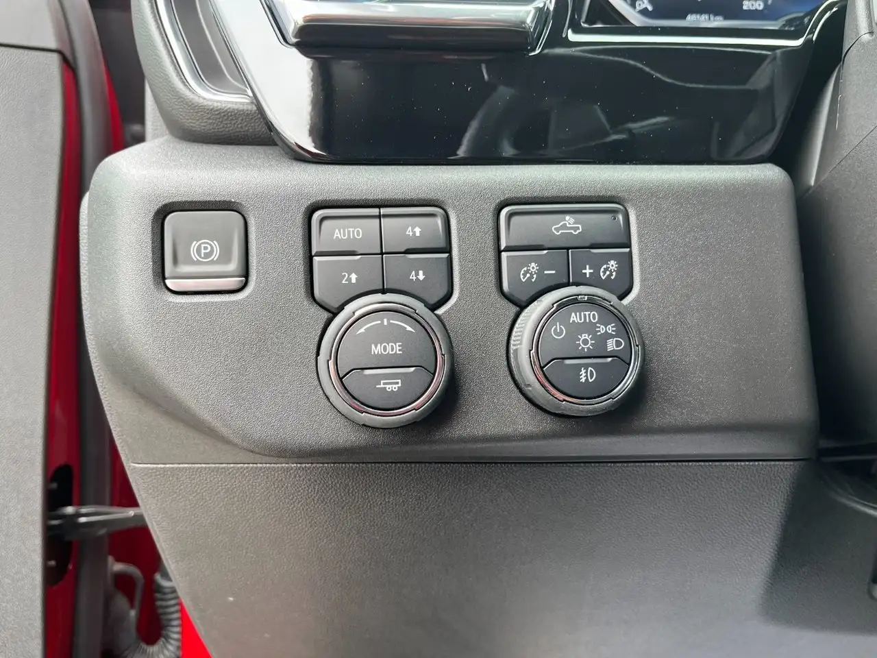 Chevrolet Silverado 1500 photo Chevrolet Silverado 1500