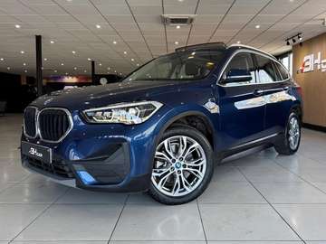 25E XDRIVE 220 CH TOIT OUVRANT GARANTIE 1 AN
