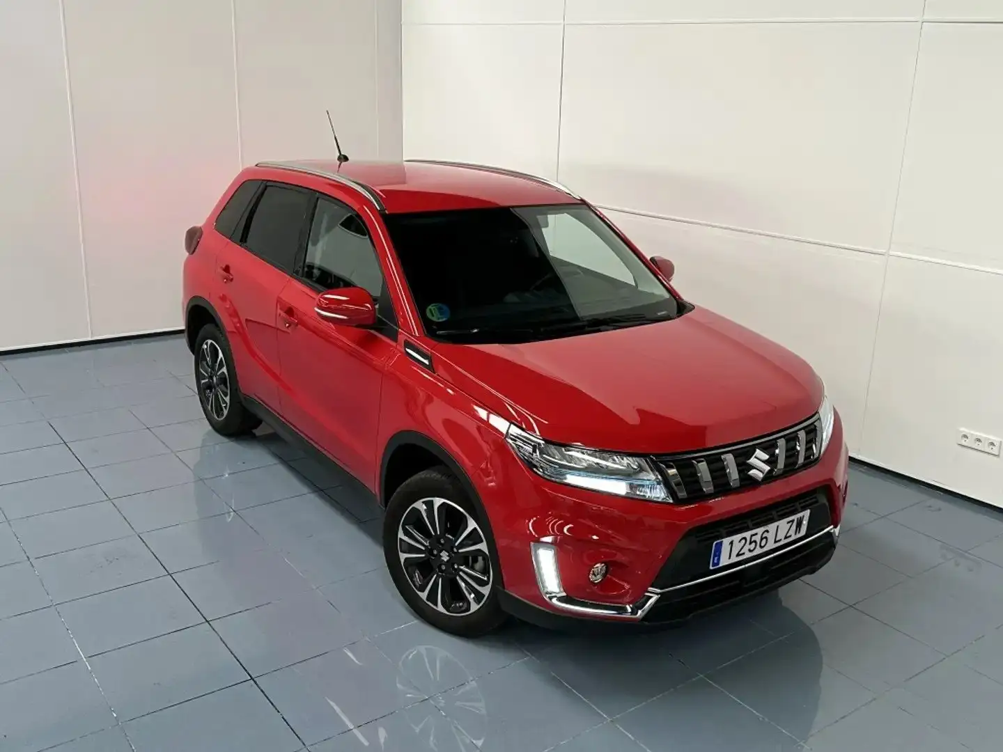 Suzuki Vitara 1.5L GLE Strong Hybrid 2WD 85kw auto - 1
