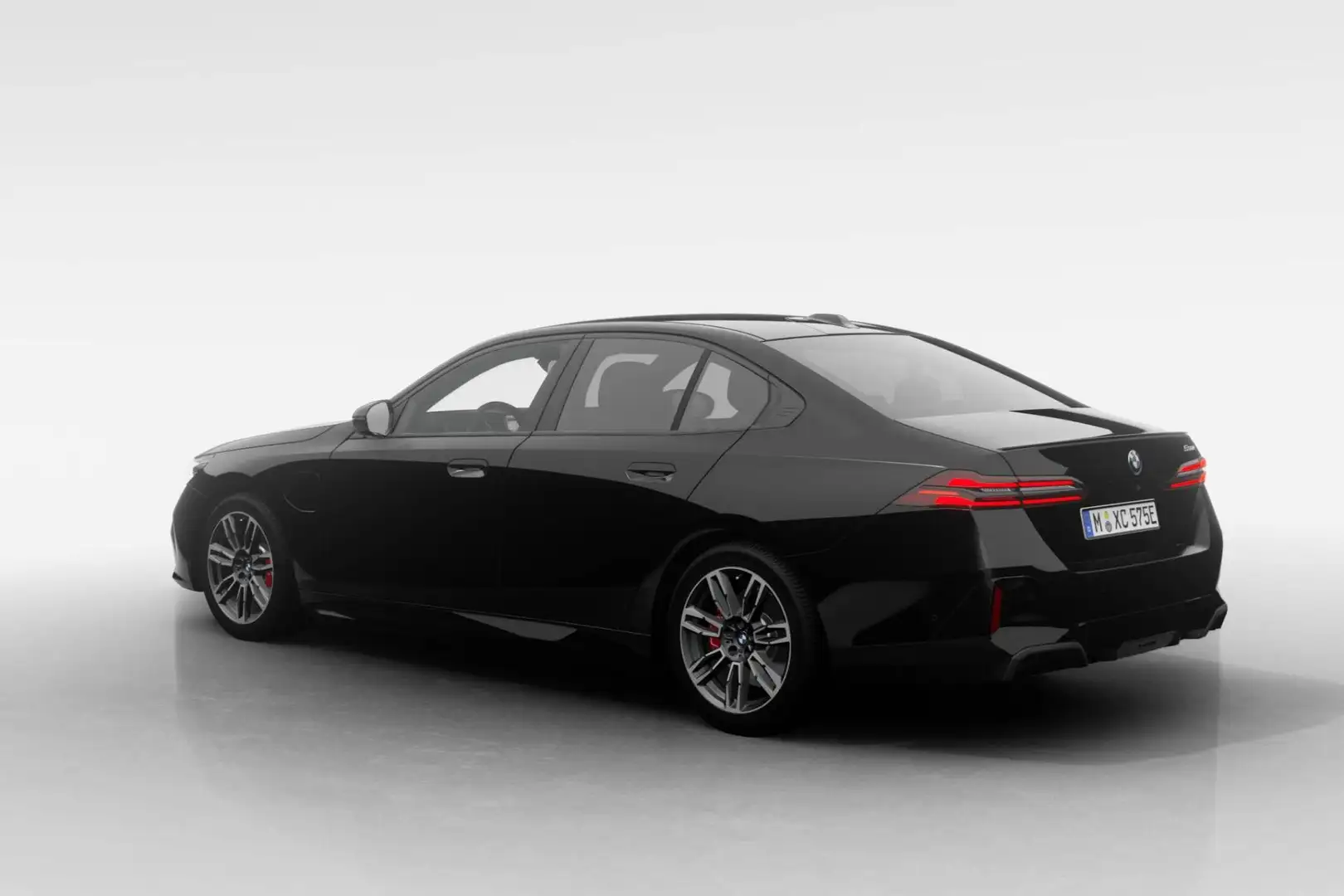 BMW 530 5 Serie Sedan 530e M Sport Edition | M Sport Pro | Zwart - 2