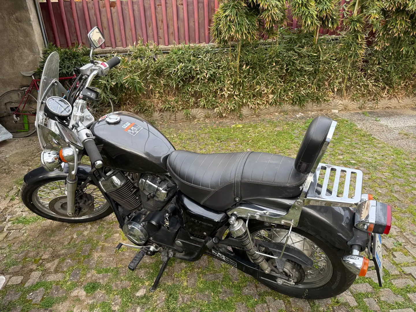 Honda VT 750 Negru - 2