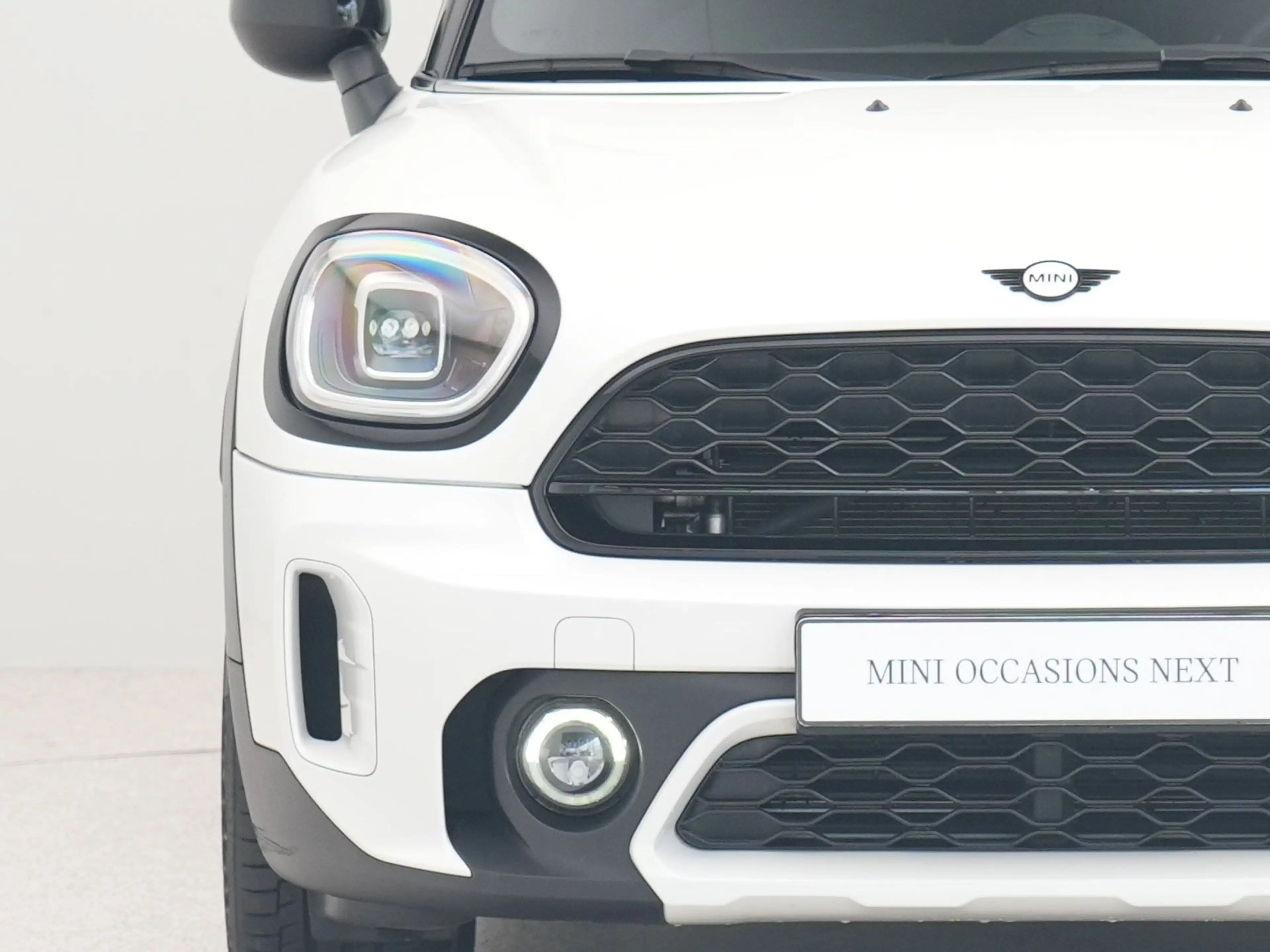 MINI Cooper SE Countryman ALL4 Untamed Edition — photo 12