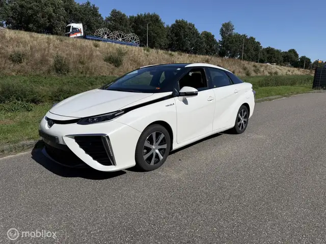 Toyota Mirai FCV Executive nederlands kentken in de btw